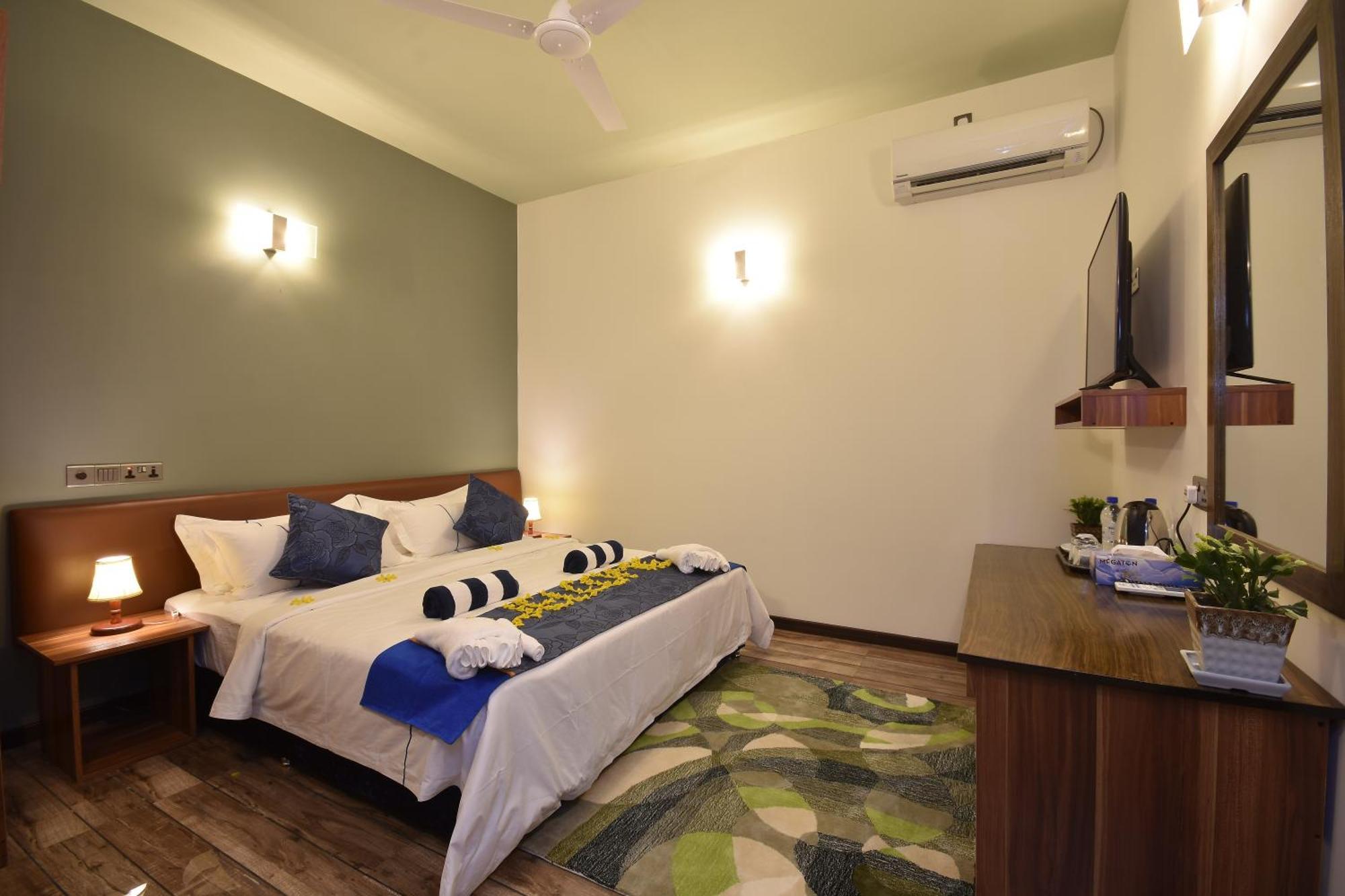 Island 3* Ukulhas